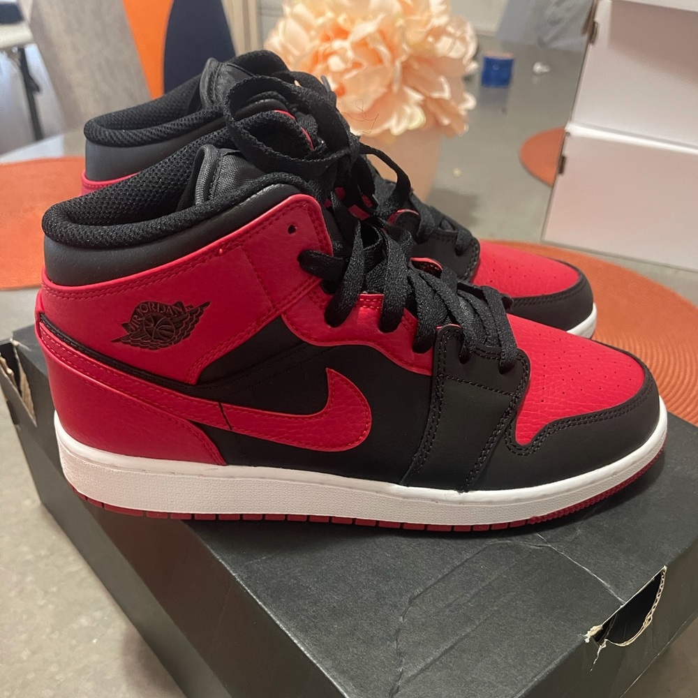Jordan 1 Mid Banned